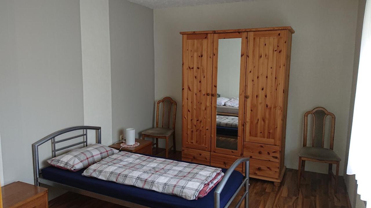 Ferienwohnung Linde - Marburg Biedenkopf Mit 5 Zimmer Und Balkon Frechenhausen المظهر الخارجي الصورة